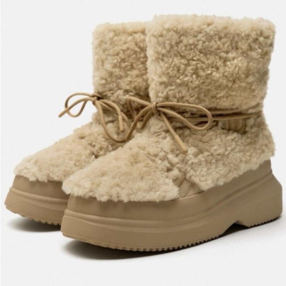 ZARA FLAT FAUX SHEARLING ANKLE BOOTS